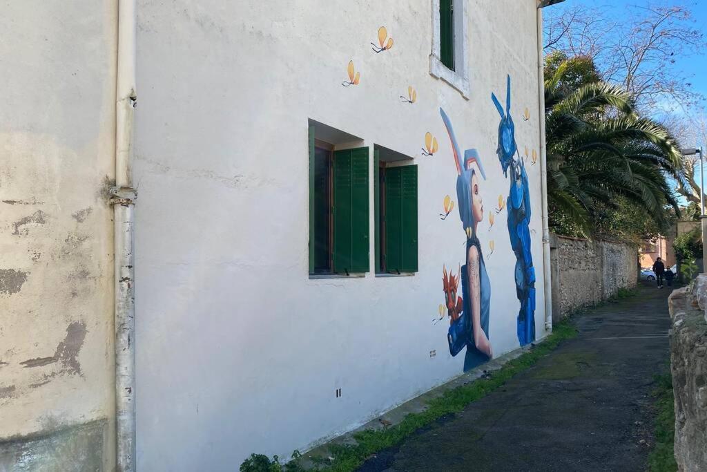 Indépendant Dans Maison De Village Appartement *